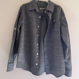 ARIZONA JEAN CO . BOY’S LONG SLEEVE SHIRT